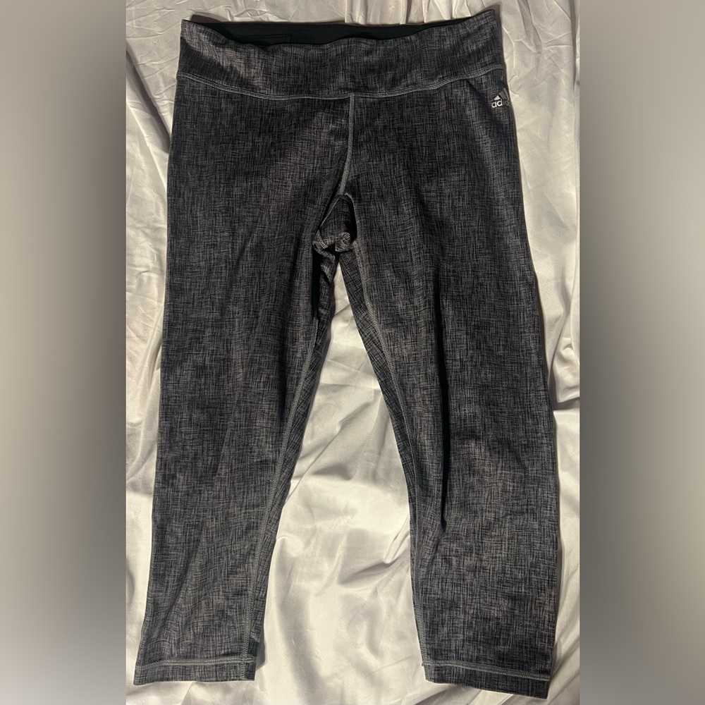 Adidas Climalite Womens Medium Mid Rise 7/8 Textured Grey Print Leggings EUC